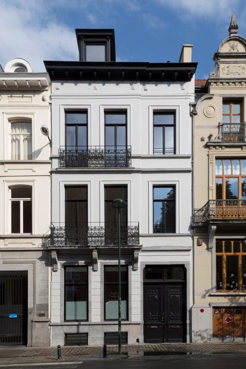 Châtelain - Fully renovated townhouse with office