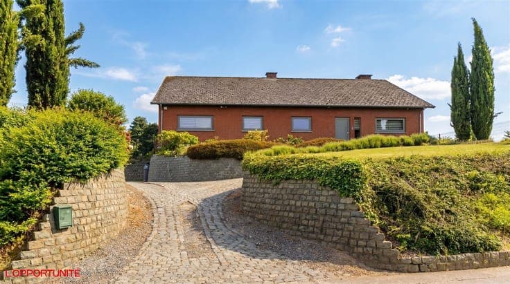 Magnifique villa 5 chambres, 22 panneaux, garage, jardin SUD