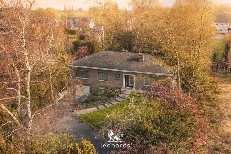 Spacious property on a 1240 m² plot in Anzegem