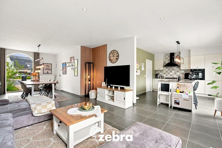 Modern wooncomfort in een instapklare woning met 4 slaapk...
