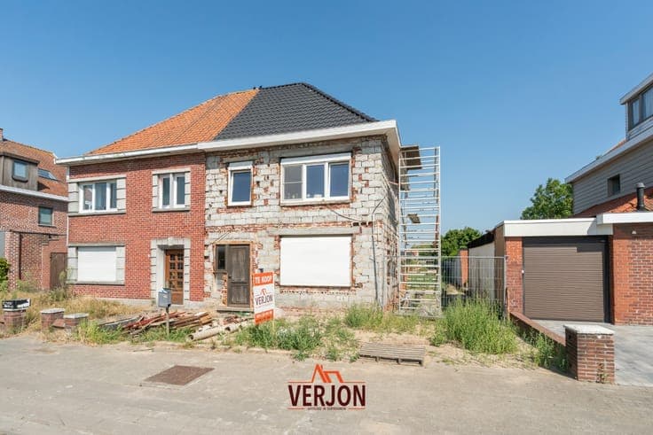 Karaktervolle woning op een perceel van 708 m² met vergun...
