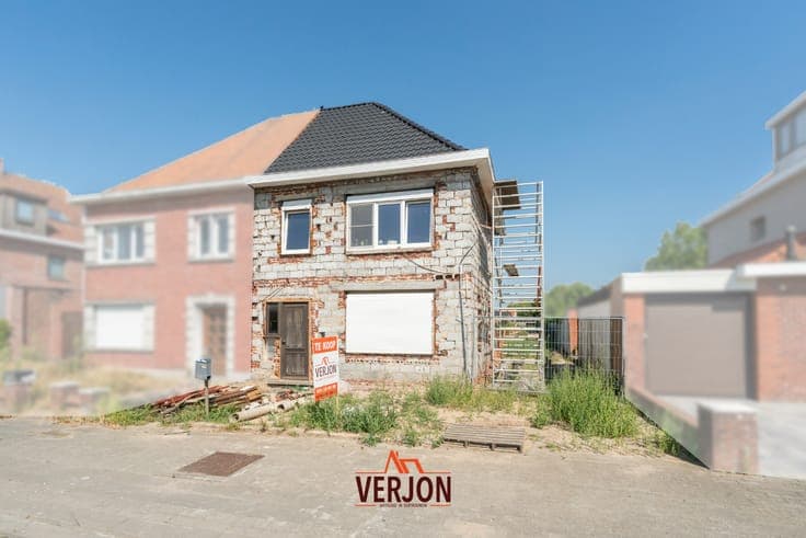 Karaktervolle woning op een perceel van 708 m² met vergun...