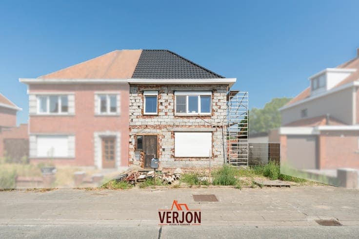 Karaktervolle woning op een perceel van 708 m² met vergun...