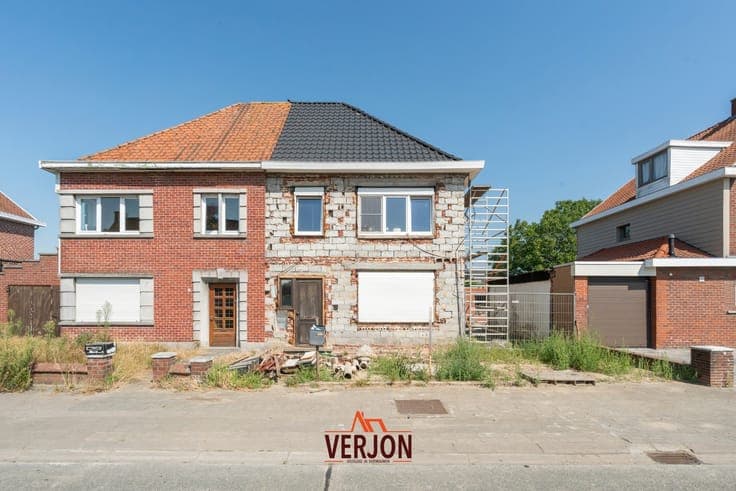 Karaktervolle woning op een perceel van 708 m² met vergun...