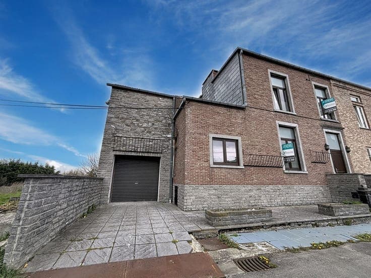 Maison 3 façades, 3 chambres avec jardin