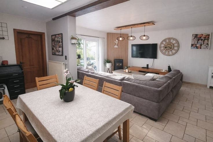 Verzorgde ruime woning met DUBBELE garage en stadstuin!
