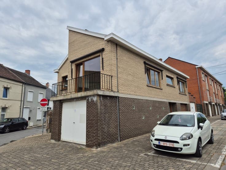 House in Les Bons Villers