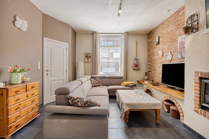 Family home for sale in Kalmthout-Nieuwmoer with workspace!