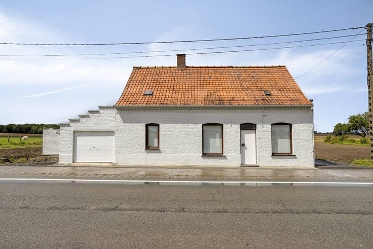 Detached house for sale in the Abeelseweg in Poperinge