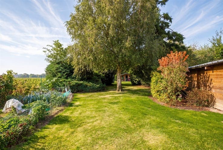 An open-concept home with a stunning view in Mullem!