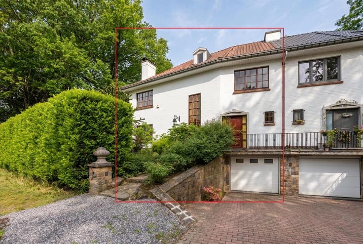 Baron d'Huart neighborhood, 3 façade house (4 bed / 2 bath)