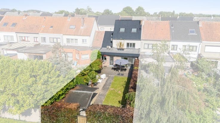 Renovated family home with 2 bathrooms, garden and garage