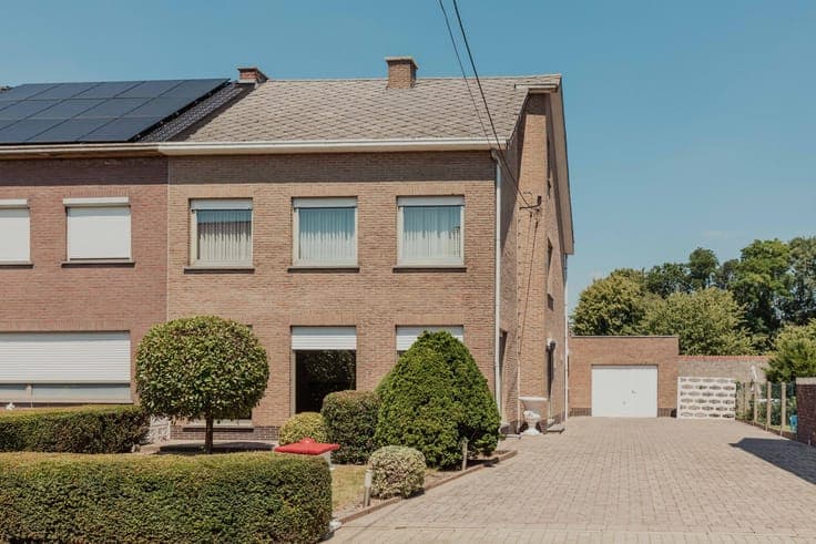 Ruime gezinswoning met grote tuin