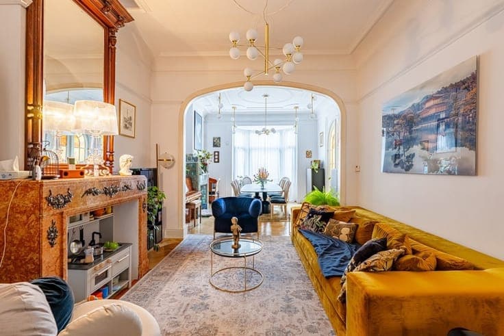 Schaerbeek - Elegant Beaux-Arts-style house with Art Deco in