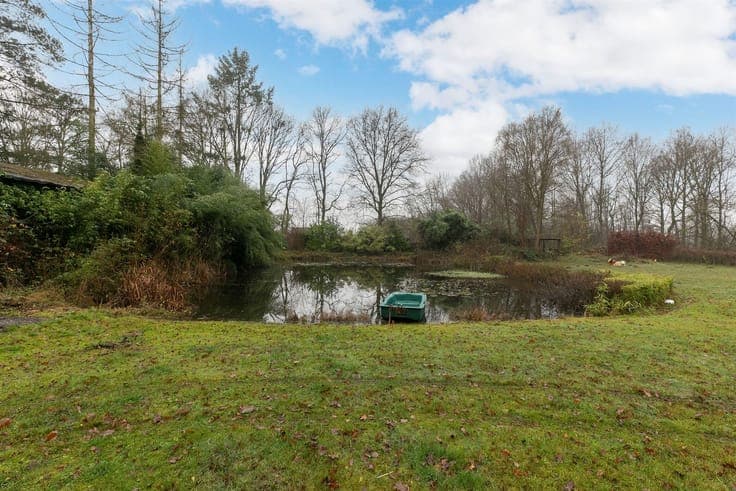 Chalet and mobile home on a 26a38ca plot.