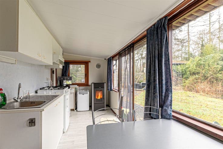 Chalet and mobile home on a 26a38ca plot.