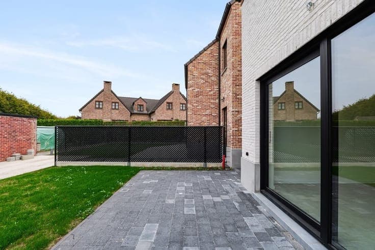 VOLLEDIG AFGEWERKTE NIEUWBOUWWONING IN PASTORIJSTIJL OP W...