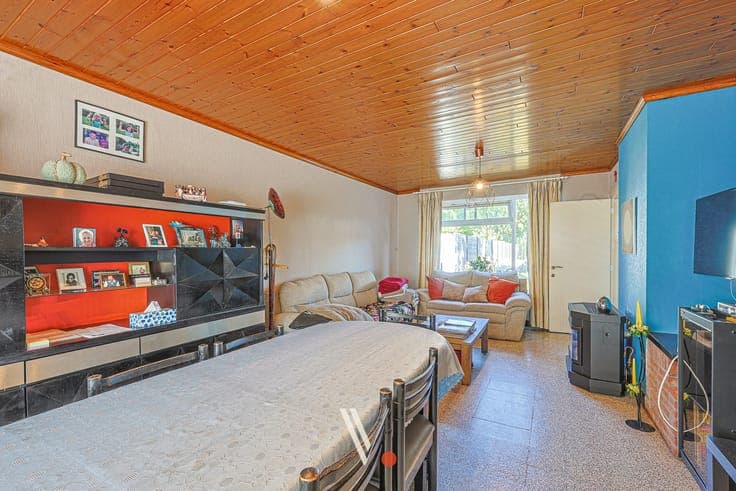 Rustig gelegen renovatiewoning met garage
