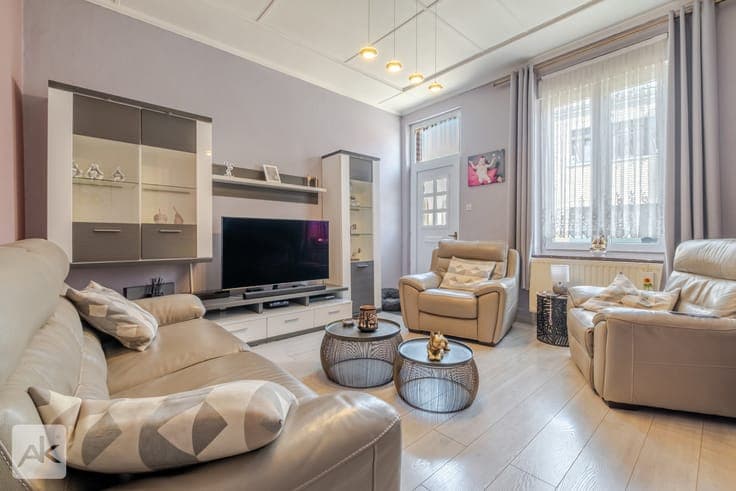 2-bedroom family home with building plot