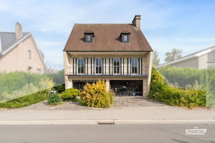 Spacious 4-façade villa in Grimbergen | FOR SALE