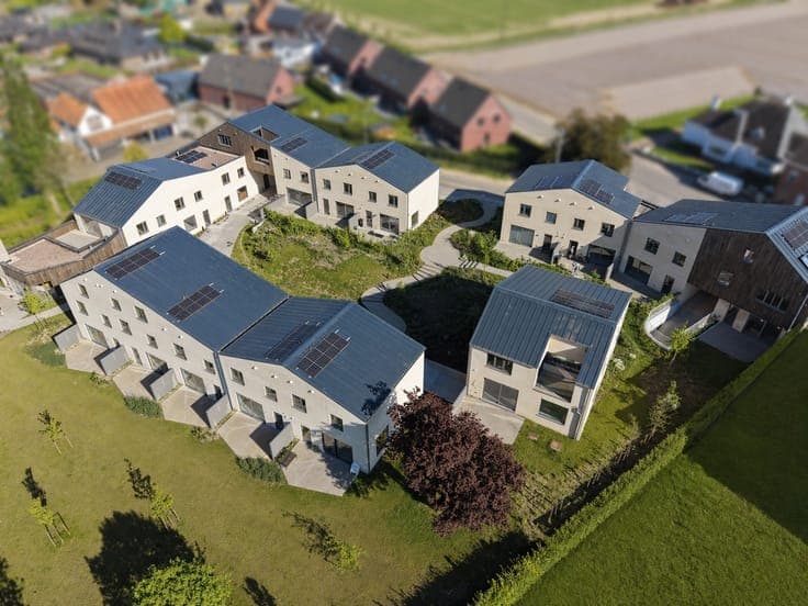Erg grote nieuwbouw woning mogelijkheid voor praktijkruim...