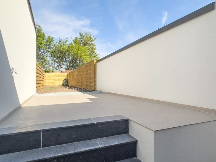 Instapklare woning met tuin op toplocatie te Wetteren!