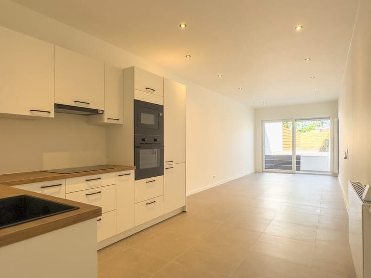Instapklare woning met tuin op toplocatie te Wetteren!