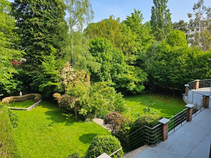 RARE: Spacious and magnificent MODULAR MULTI-USE VILLA
