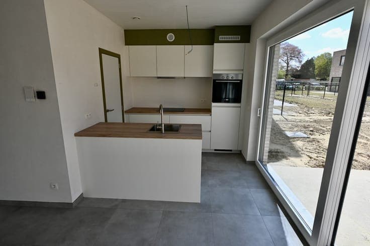 Nieuwbouwwoning in centrum Broechem met 3 slaapkamers !