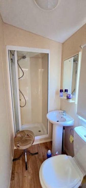 Stunning 3-bedroom mobile home