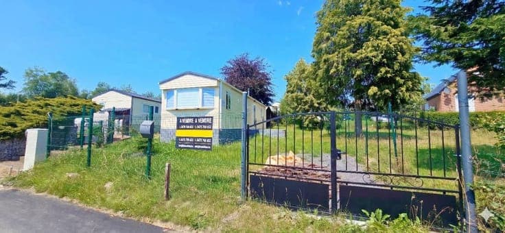 Stunning 3-bedroom mobile home
