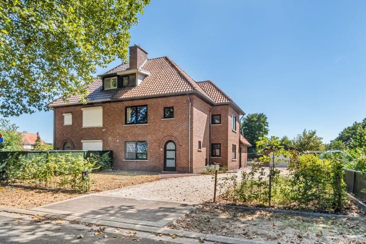 Gerenoveerde woning met 3 slaapkamers te Maasmechelen