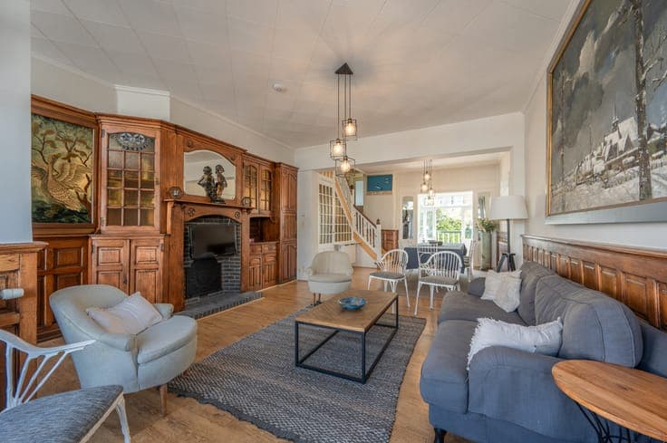 Authentic Charming Villa at Prime Location – Duinendreef,...