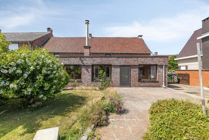 House in Brakel