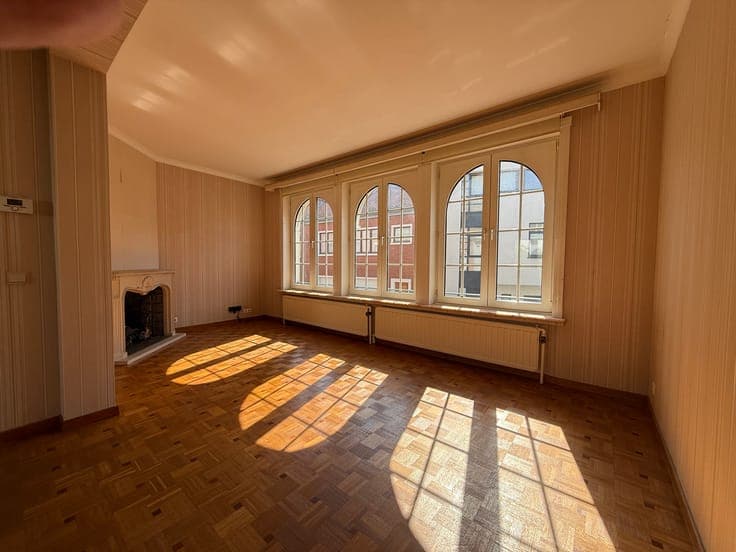 3 bdr house with garage and garden