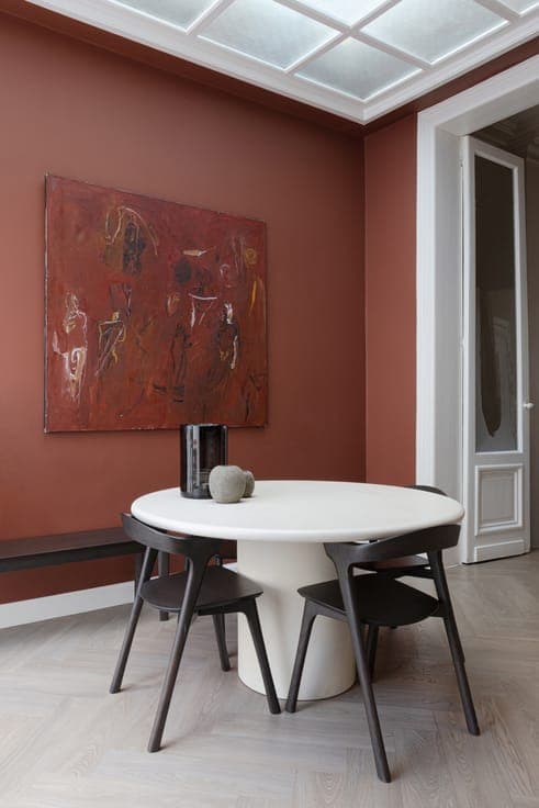 ANTWERP – Characterful townhouse with contemporary elegance