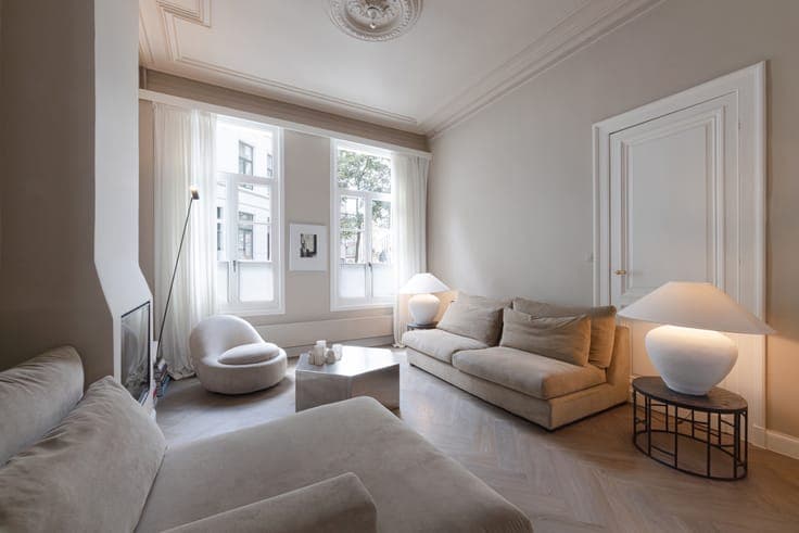 ANTWERP – Characterful townhouse with contemporary elegance
