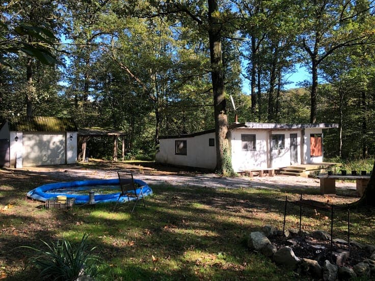 Exceptionally large building plot (6,400 m2) with chalet