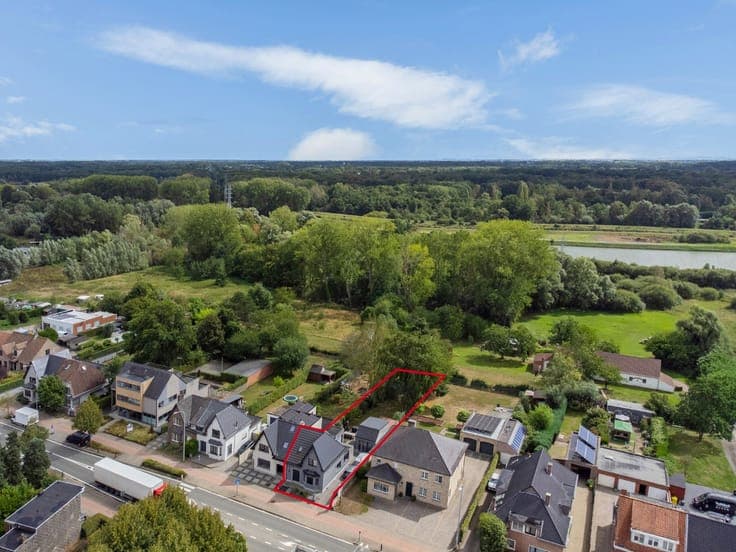 INSTAPKLARE WONING MET 2 SLAAPKAMERS EN MOOIE TUIN!