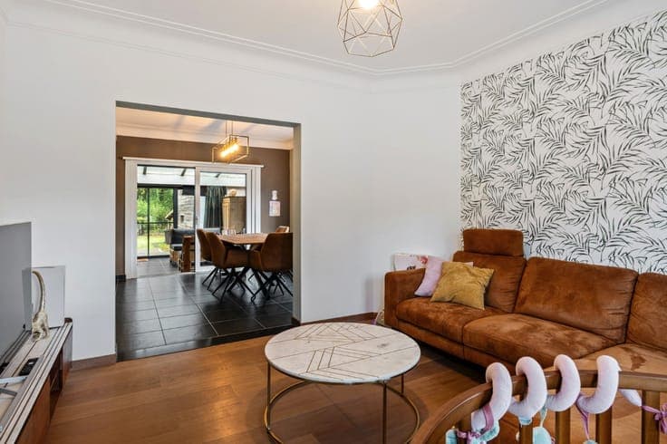 INSTAPKLARE WONING MET 2 SLAAPKAMERS EN MOOIE TUIN!