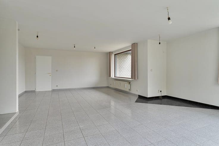 Ruime woning met thuiskantoor te Lendelede