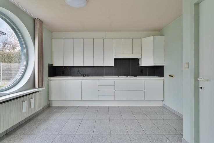 Ruime woning met thuiskantoor te Lendelede