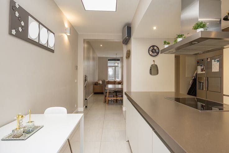 Move-in ready townhouse with 4 bedrooms, EPC B in a prime l…