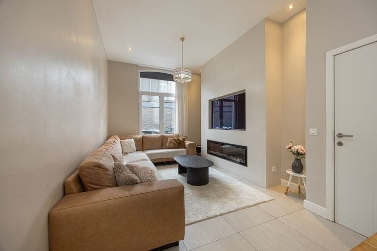 Move-in ready townhouse with 4 bedrooms, EPC B in a prime l…