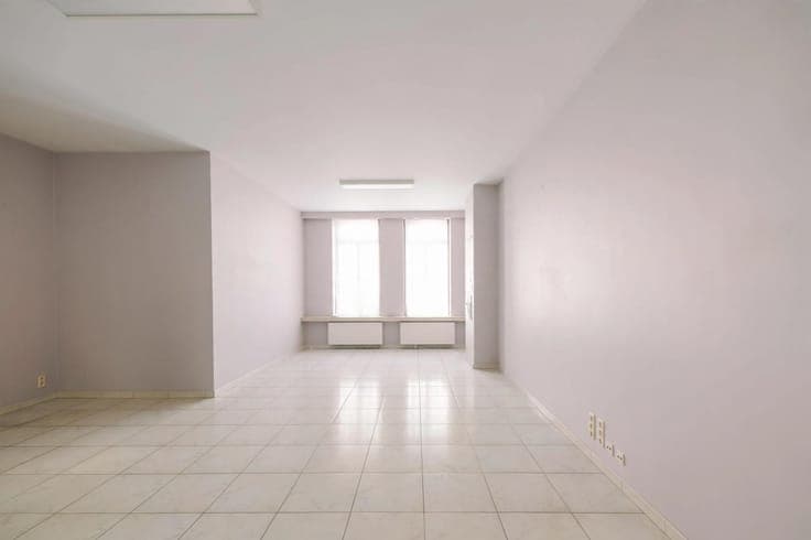 Ruime burgerwoning met zuidgerichte tuin in het centrum van