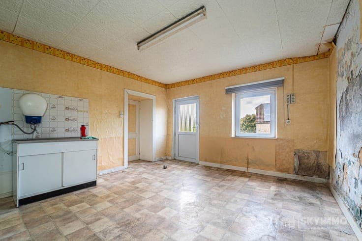 JOLIE PARTIE DE FERME - 5 CH - JARDIN -TERRAIN CONSTRUCTIBLE