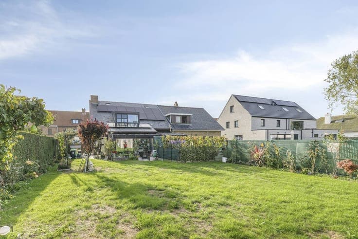 3 bedroom house with sunny garden for sale in Zeebrugge