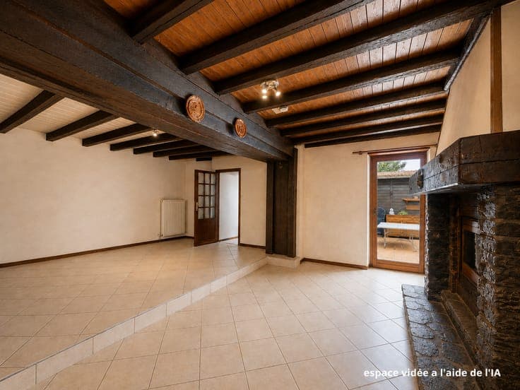 Charming 3-storey house with 4 bedrooms and a garden!