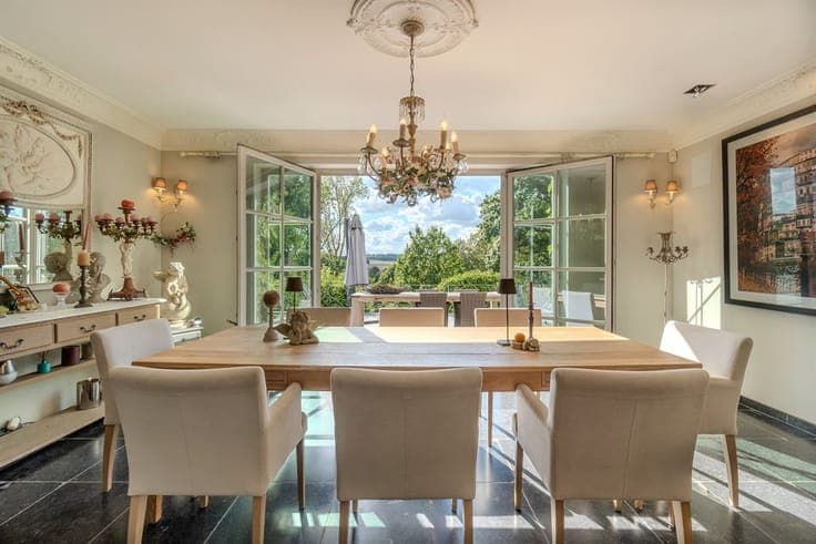 Bercuit Estate, family villa overlooking the countryside