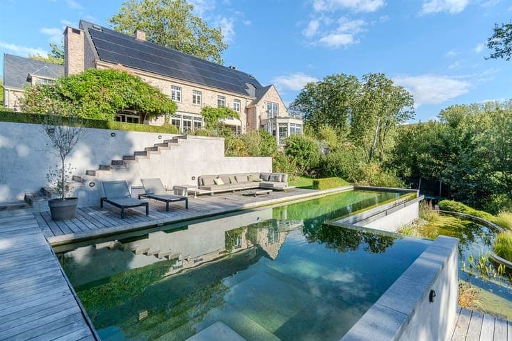 Bercuit Estate, family villa overlooking the countryside